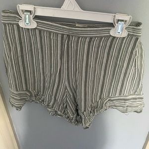 Aeropostale flowy summer shorts